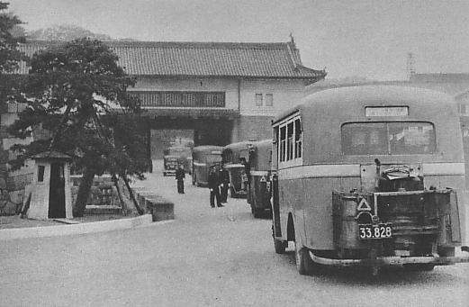 Charcoal-fired_bus_in_Japan